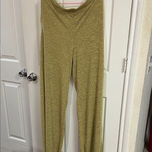 Mustard Women's wide Leg Pants